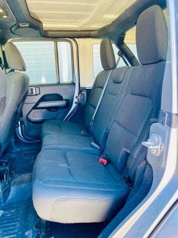 Used 2019 Jeep Wrangler Unlimited Sahara w/ Uconnect 4C Nav & Sound Group AWD/4WD image 10