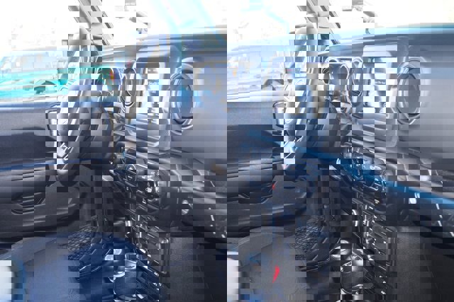 Used 2023 Jeep Wrangler Unlimited Sport image 10