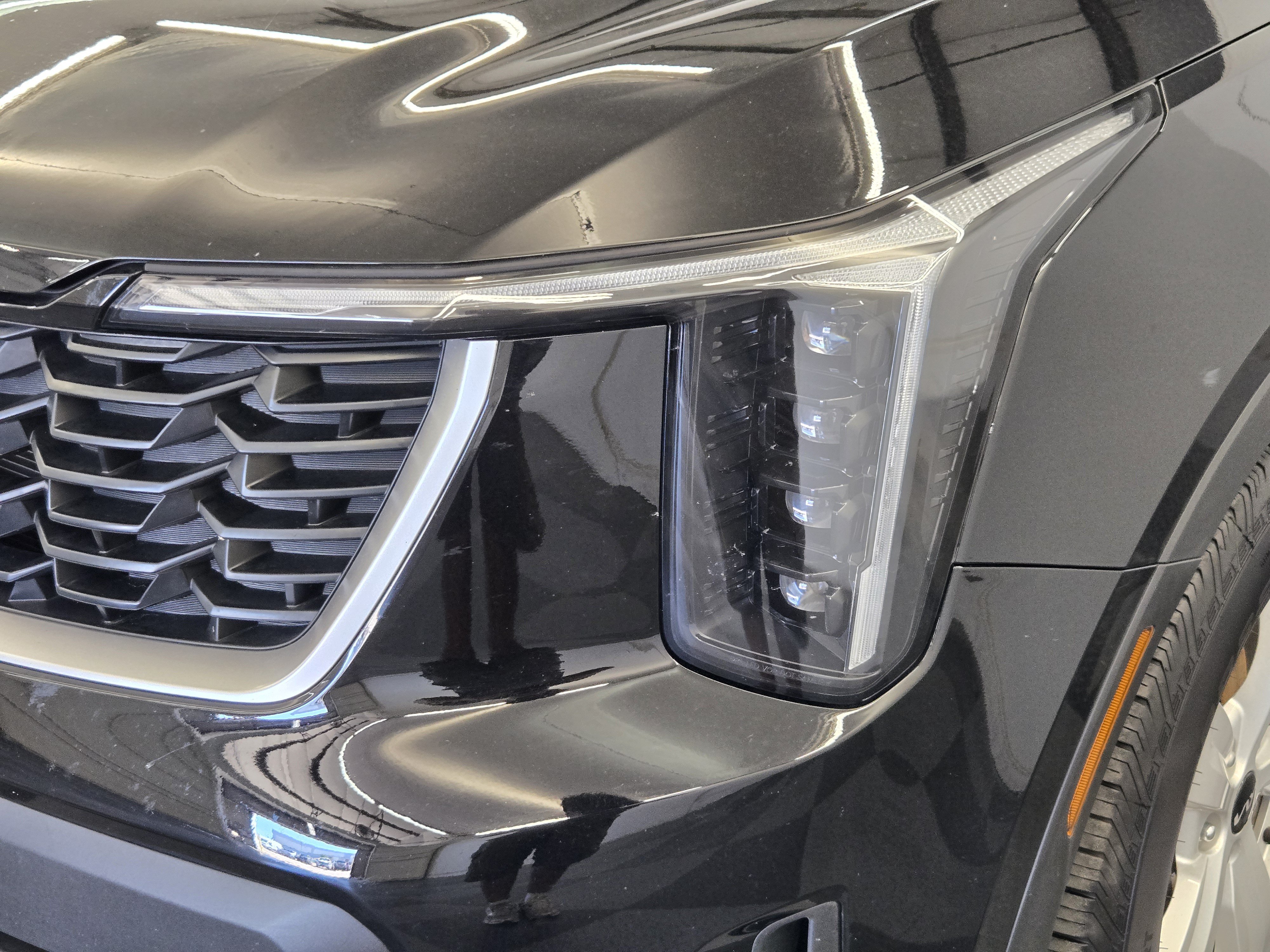 Used 2025 Kia Sorento LX FWD image 8