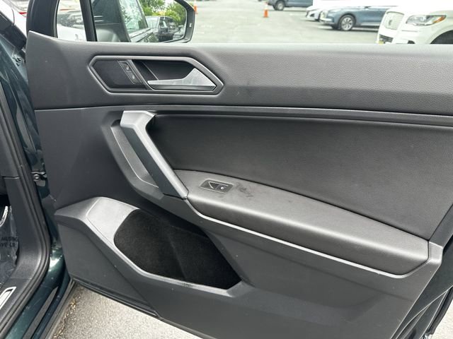 Used 2019 Volkswagen Tiguan SEL R-Line AWD/4WD image 35