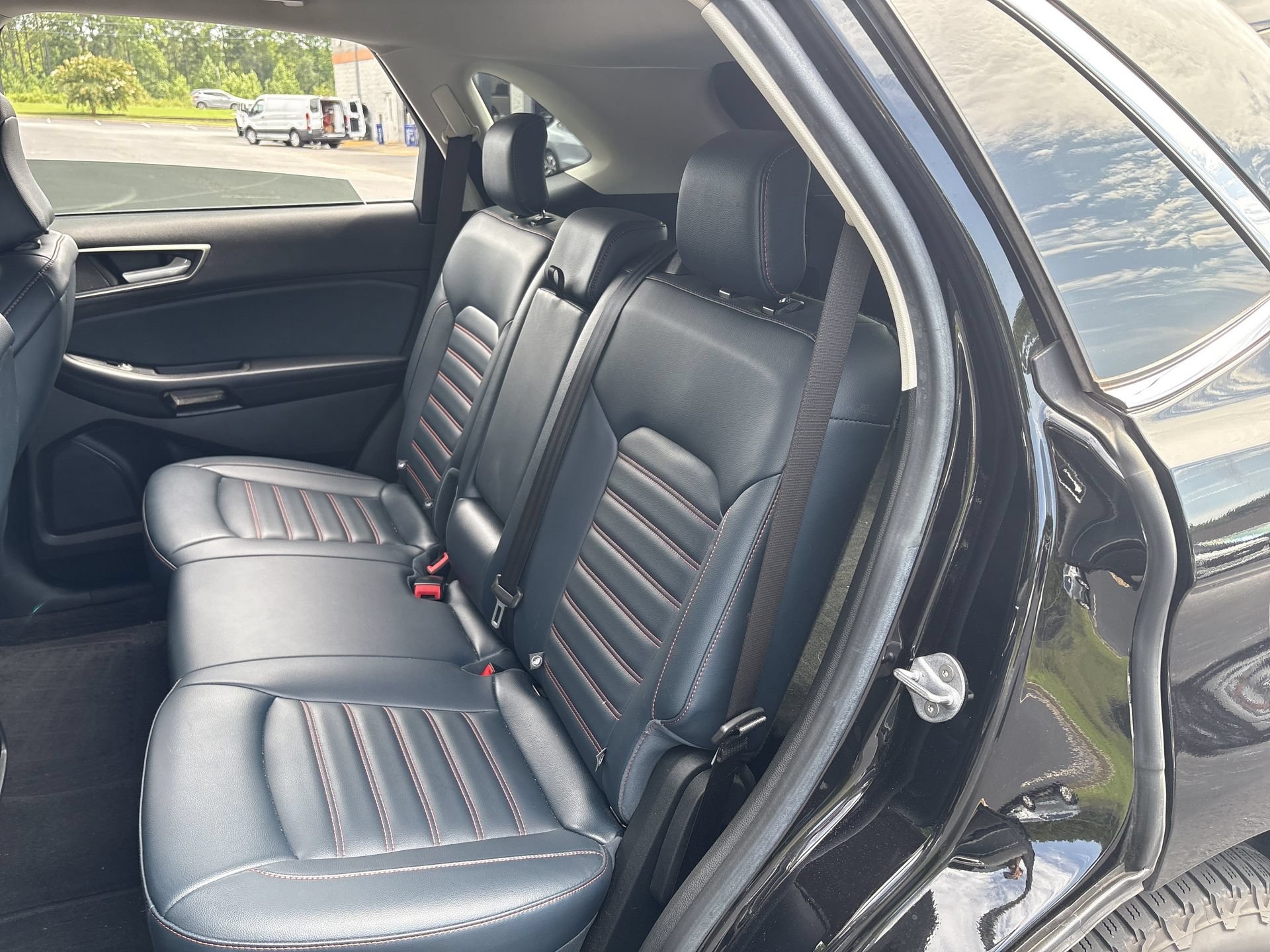 Certified 2022 Ford Edge SEL w/ Sport Appearance Package AWD/4WD image 13