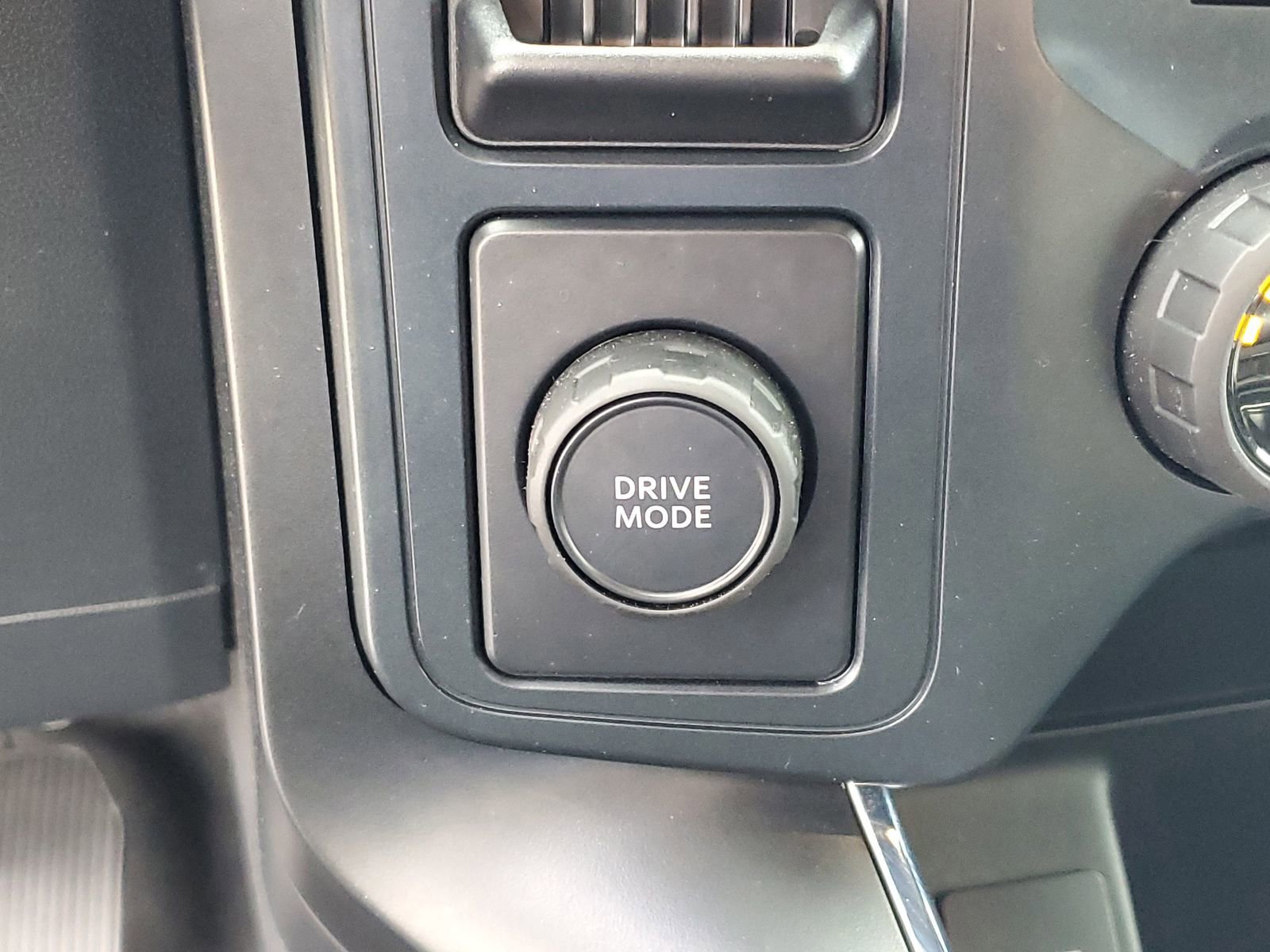 Certified 2025 Ford F150 STX w/ STX Black Appearance Package image 23