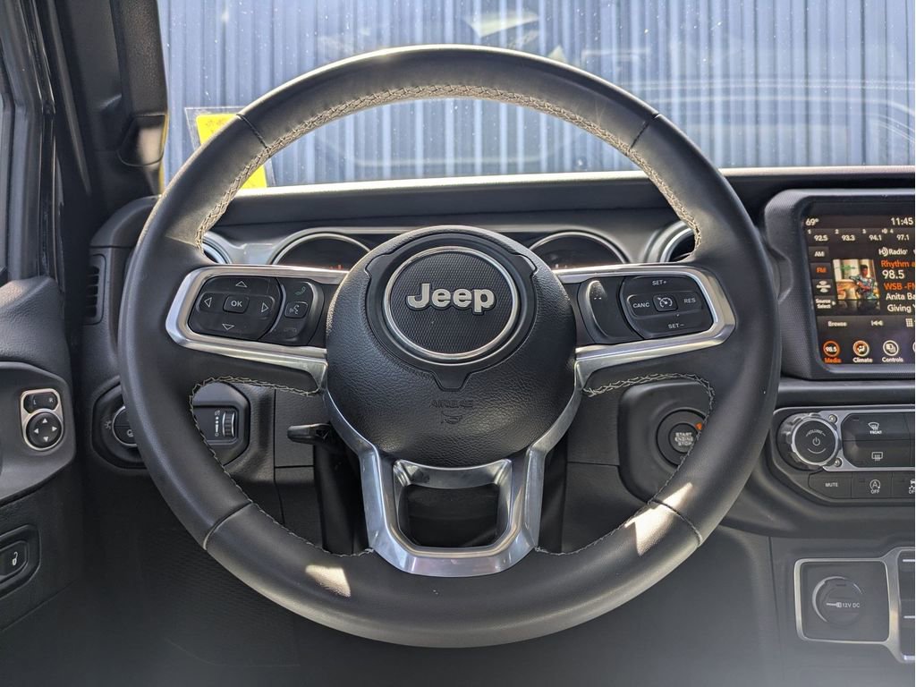 Used 2023 Jeep Gladiator Overland AWD/4WD image 22