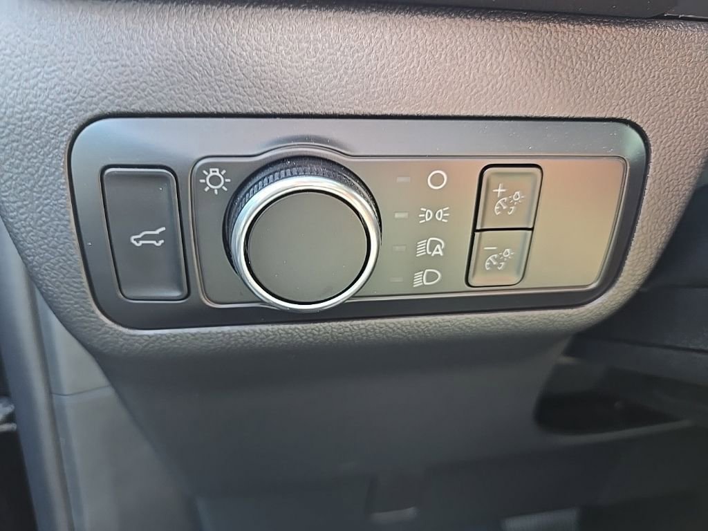 Certified 2025 Ford Escape Active w/ Tech Pack #1 FWD image 41