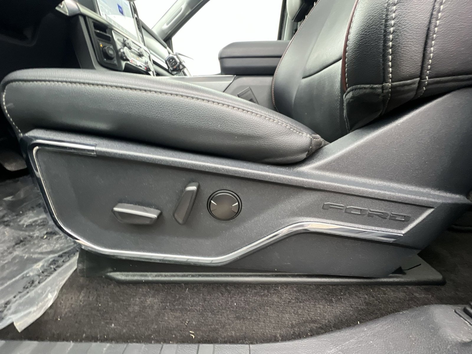 Certified 2023 Ford F150 Lariat image 14