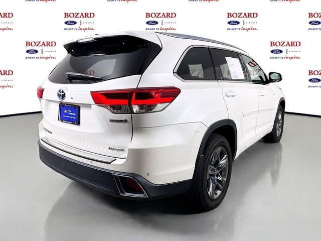 Used 2017 Toyota Highlander Limited Platinum image 8