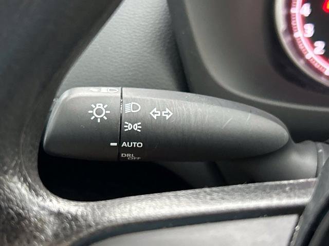 Used 2025 Toyota RAV4 XLE FWD image 29