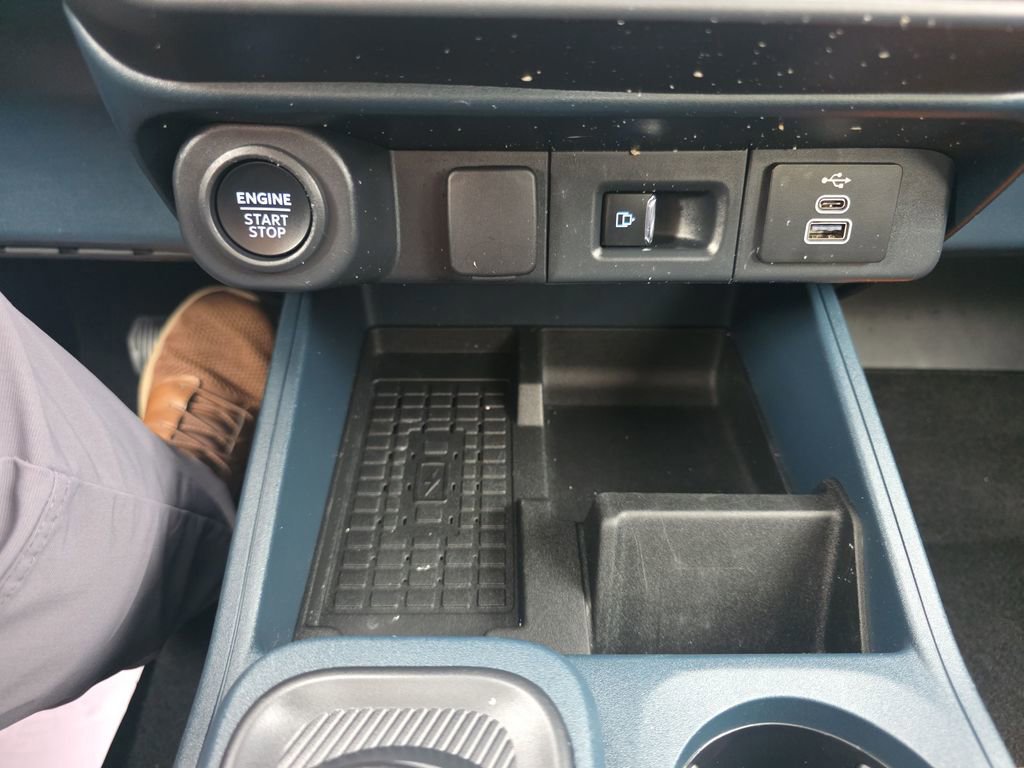 Certified 2025 Ford Maverick Lobo AWD/4WD image 34