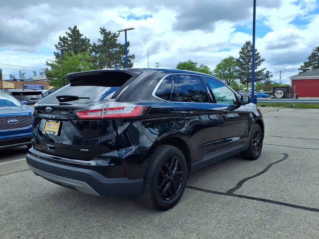 Certified 2023 Ford Edge SEL AWD/4WD image 6