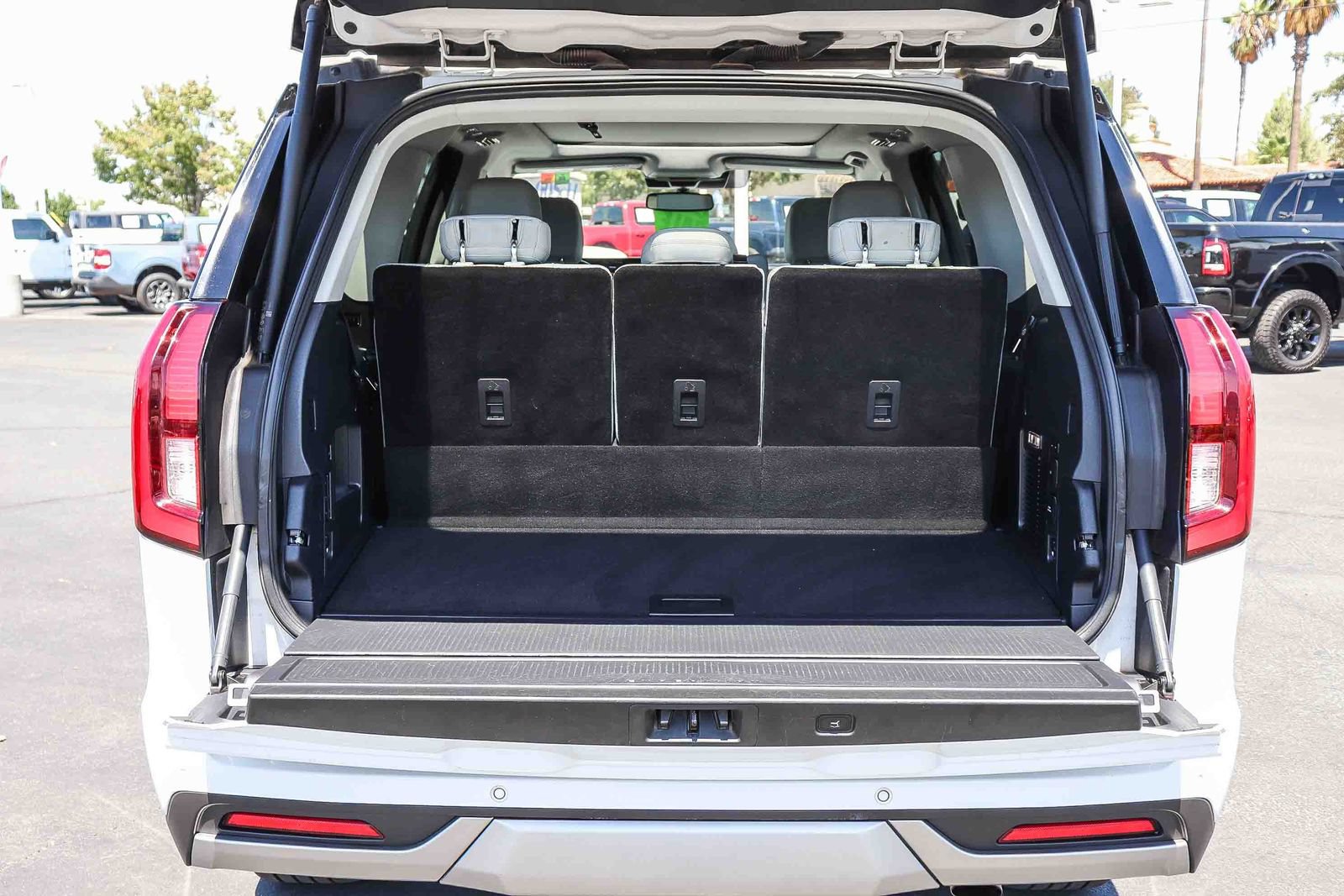Certified 2025 Ford Expedition Platinum AWD/4WD image 27