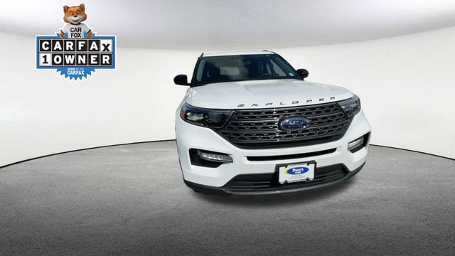 Certified 2023 Ford Explorer XLT w/ Equipment Group 202A AWD/4WD image 3