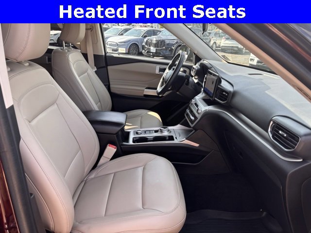 Certified 2022 Ford Explorer XLT w/ Equipment Group 202A image 13