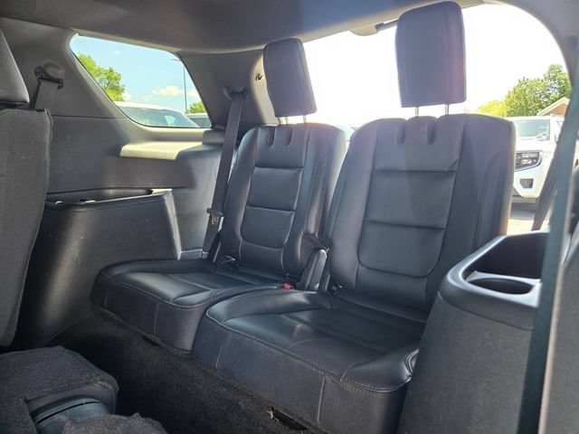 Certified 2018 Ford Explorer XLT w/ Equipment Group 202A AWD/4WD image 32
