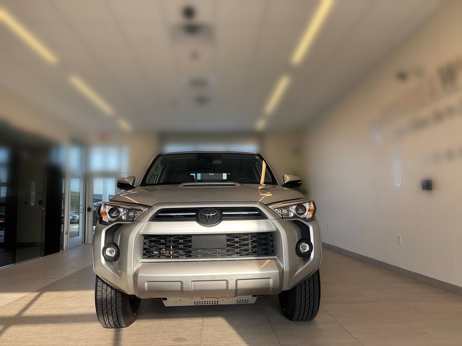 Used 2023 Toyota 4Runner TRD Off-Road Premium w/ Moonroof Package AWD/4WD image 5