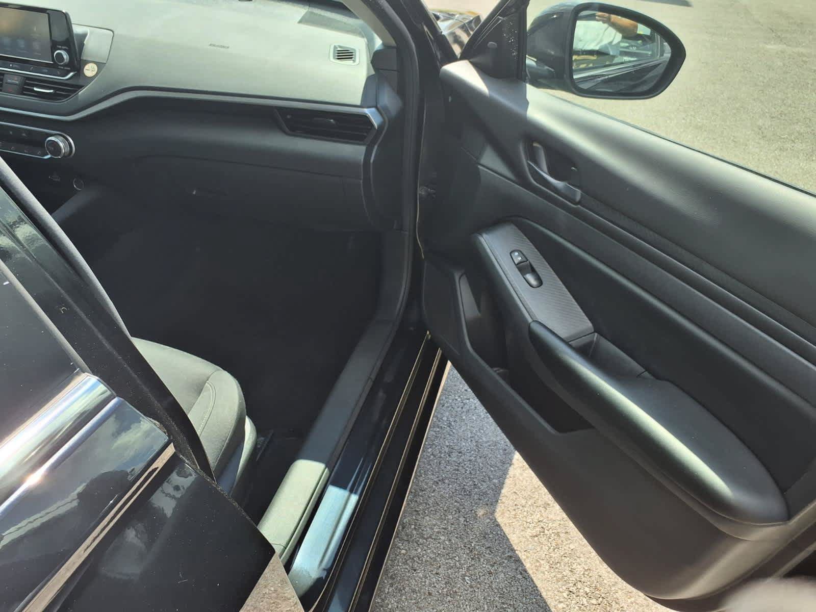 Used 2023 Nissan Altima 2.5 S FWD image 20