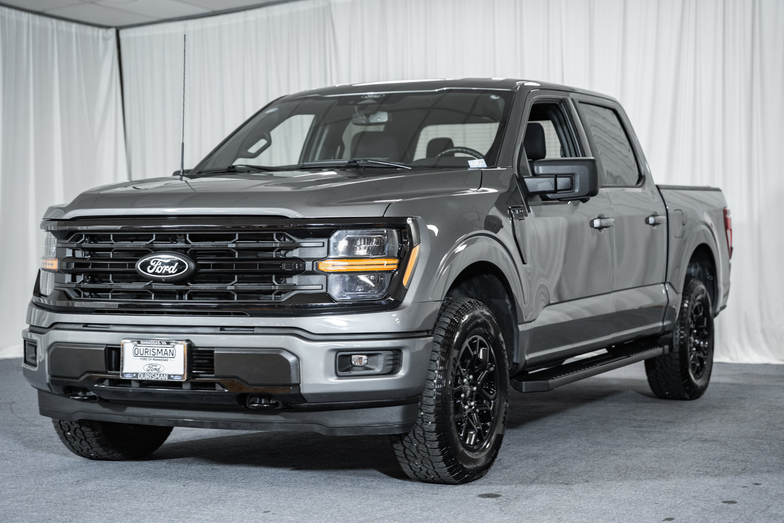 Certified 2024 Ford F150 XLT w/ XLT Black Appearance Package AWD/4WD image 3