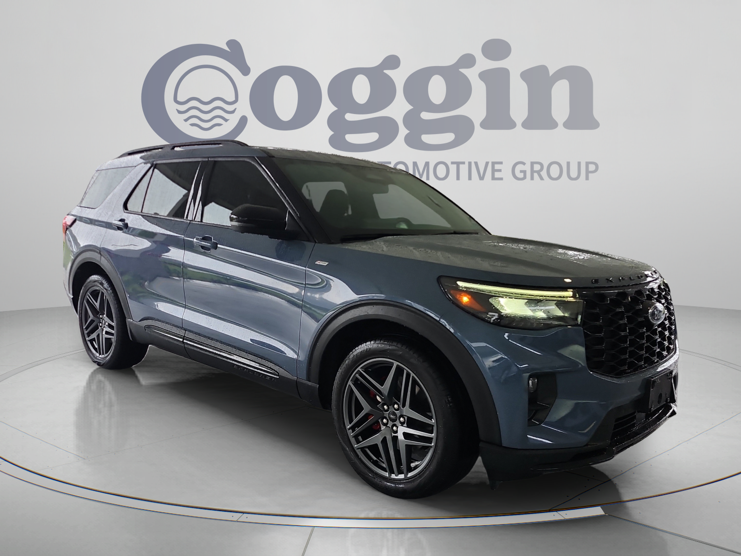 Certified 2025 Ford Explorer ST-Line w/ Premium Package RWD image 7