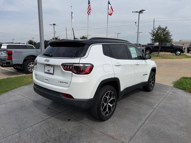 Used 2026 Jeep Compass Limited AWD/4WD image 7