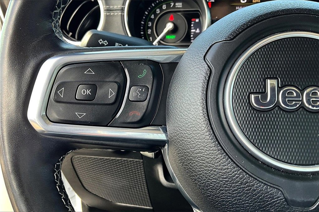 Used 2022 Jeep Wrangler Unlimited Sahara w/ Cold Weather Group image 18