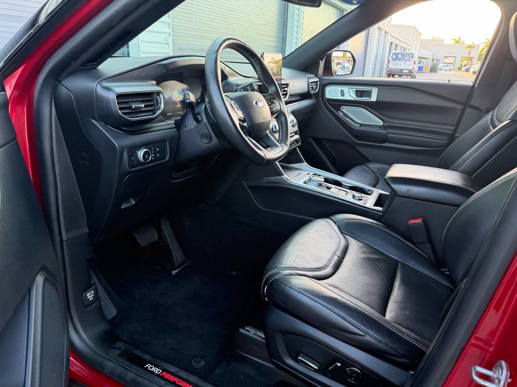 Certified 2020 Ford Explorer ST w/ ST Street Pack AWD/4WD image 11