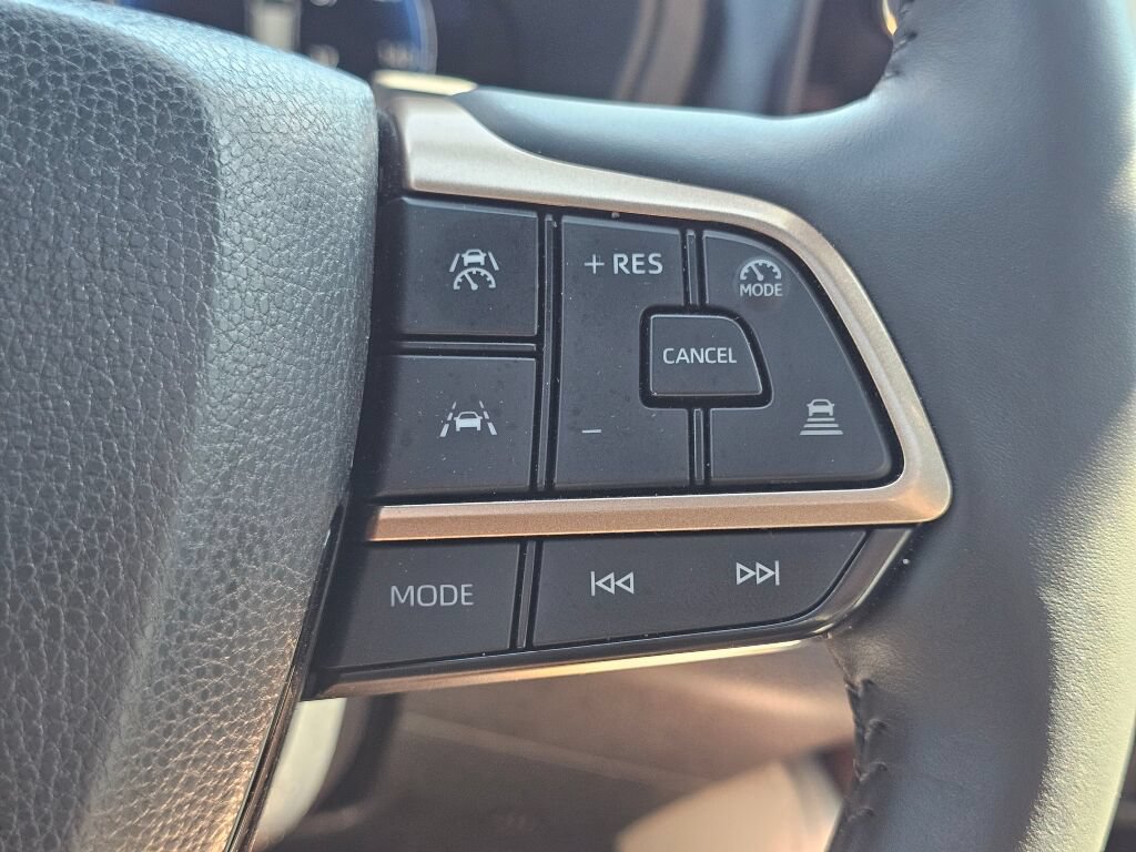 Used 2025 Toyota Grand Highlander AWD Hybrid image 25