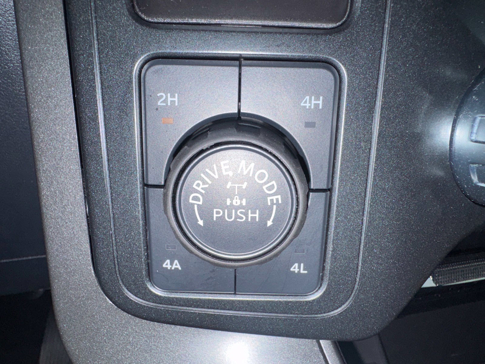 Certified 2024 Ford F150 Lariat AWD/4WD image 33