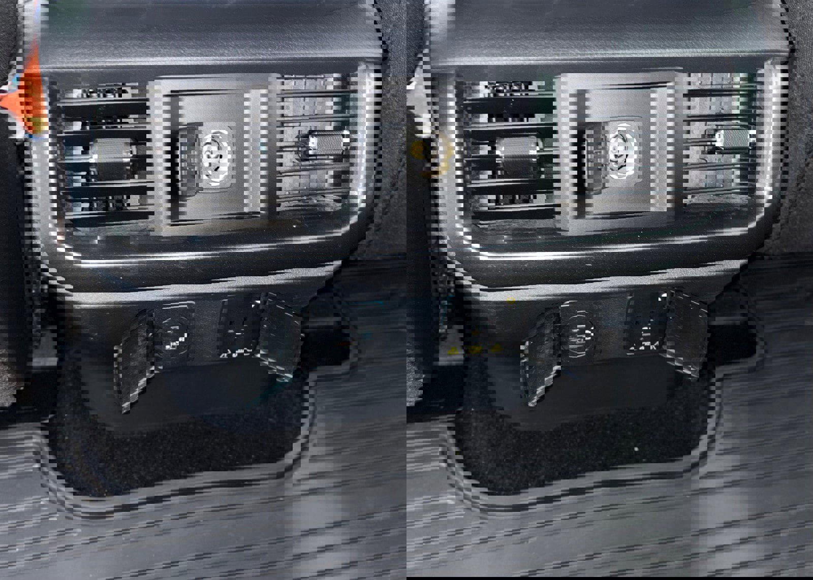 Certified 2023 Ford F150 XLT w/ Equipment Group 302A High image 30