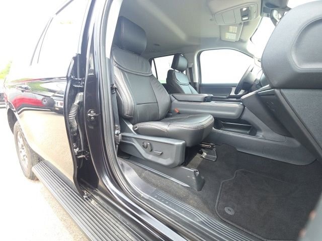 Certified 2025 Ford Expedition Max Active AWD/4WD image 13