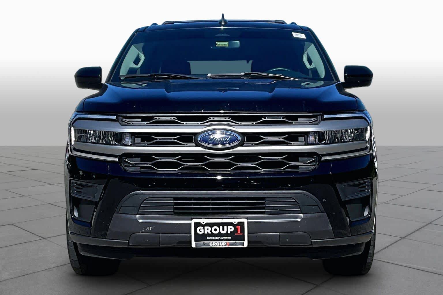 Certified 2024 Ford Expedition XLT AWD/4WD image 4