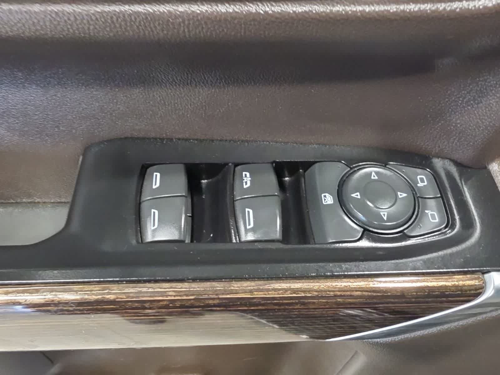 Used 2019 GMC Sierra 1500 SLE w/ SLE Value Package AWD/4WD image 16