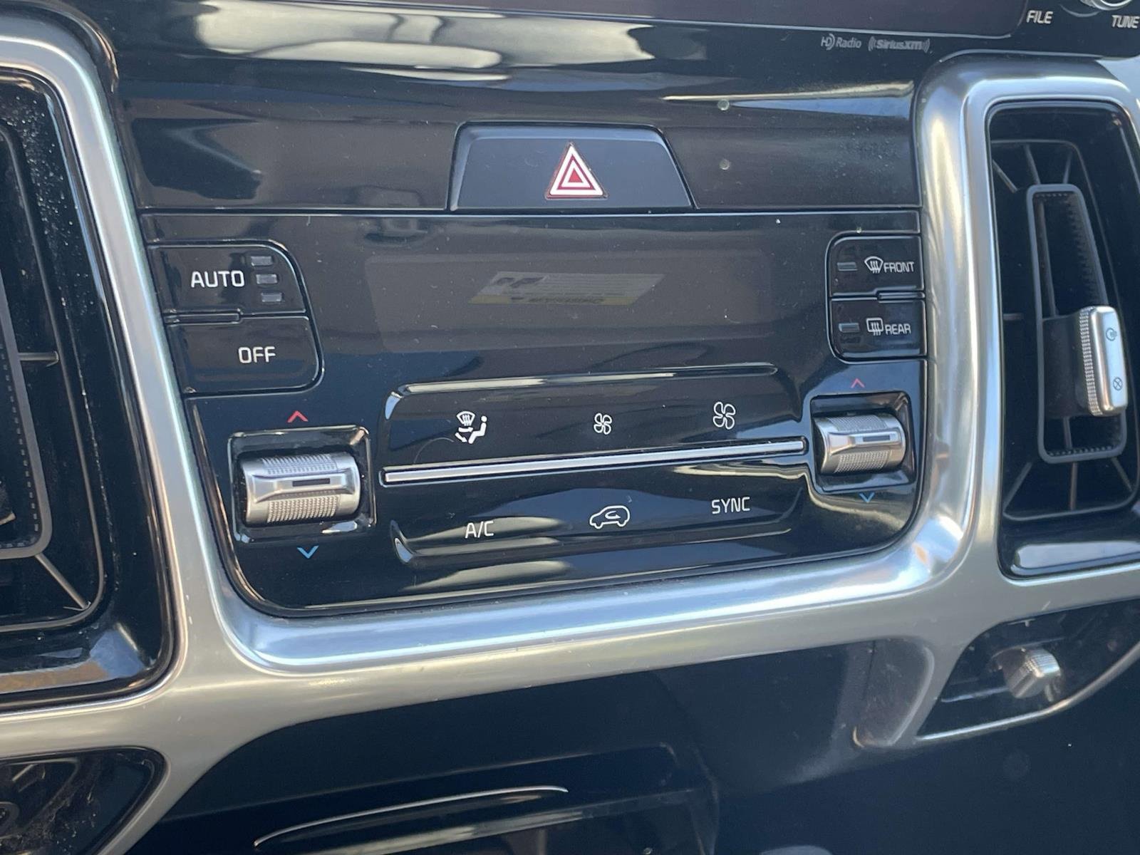 Used 2023 Kia Sorento SX image 20