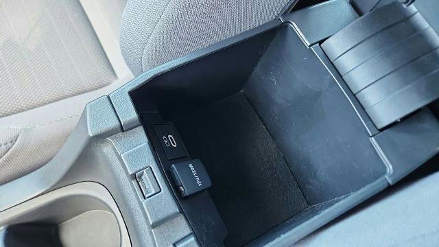 Used 2024 Toyota Corolla Cross AWD Hybrid image 19