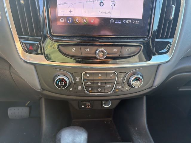 Used 2021 Chevrolet Traverse LT w/ LT Premium Package image 8