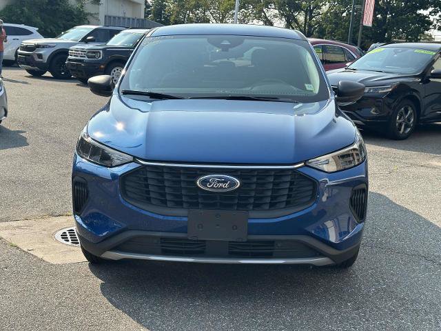 Certified 2023 Ford Escape Active w/ Tech Pack #1 AWD/4WD image 2