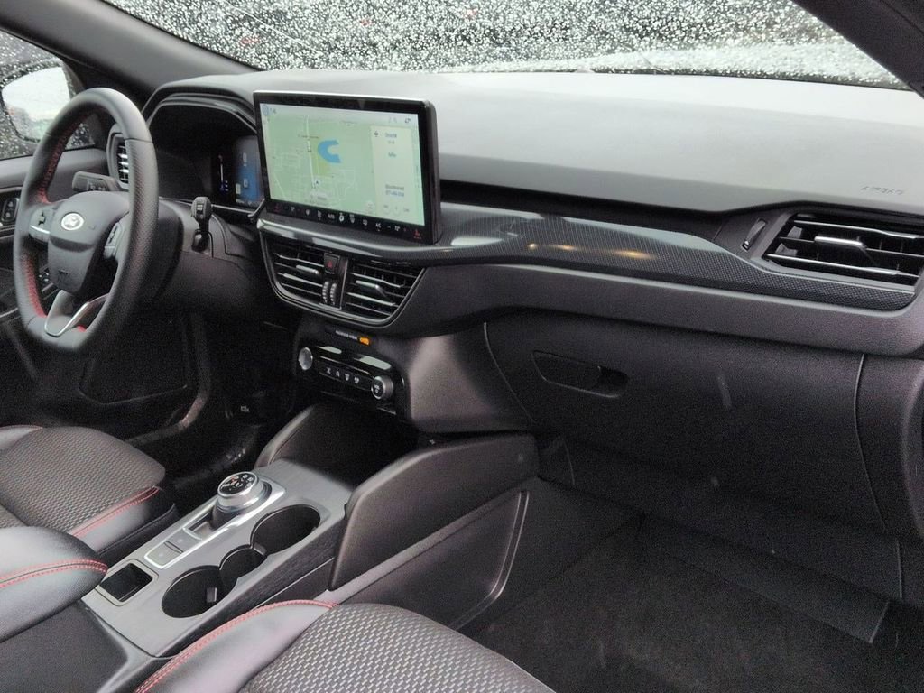 Certified 2024 Ford Escape ST-Line w/ Tech Pack #1 image 30