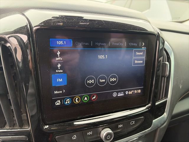 Used 2020 Chevrolet Traverse LT w/ LT Premium Package FWD image 17
