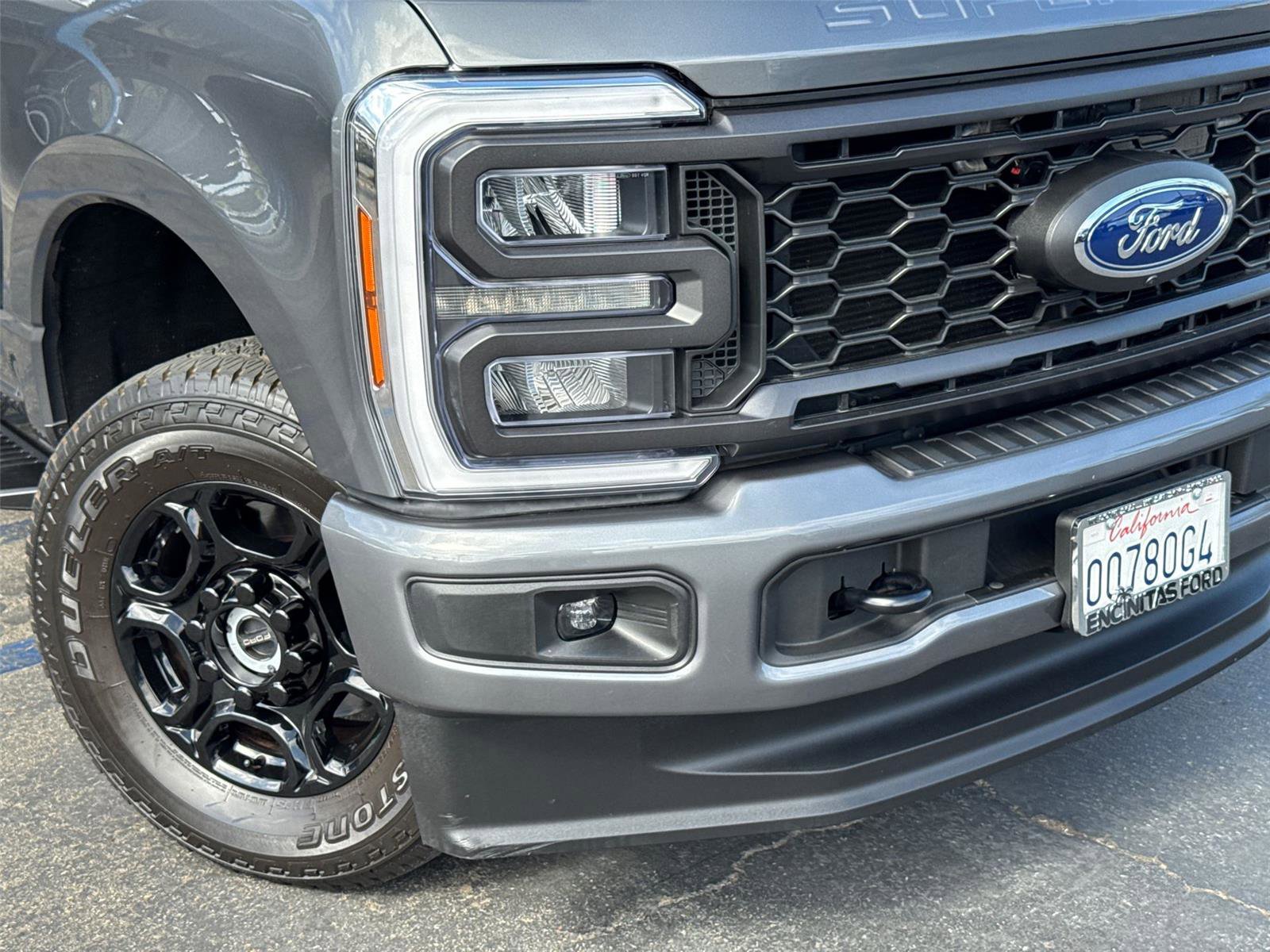 Certified 2025 Ford F250 XL w/ STX Appearance Package AWD/4WD image 3