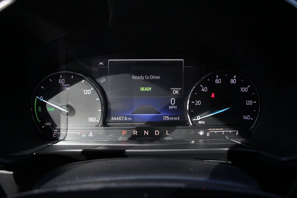 Certified 2022 Ford Escape SE w/ SE Sport Appearance Package FWD image 31