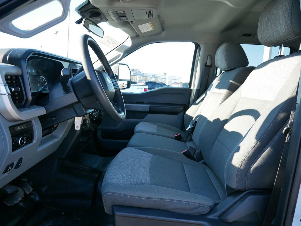 Certified 2024 Ford F350 XLT w/ FX4 Off-Road Package image 8