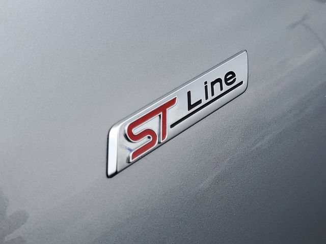 Certified 2024 Ford Escape ST-Line w/ Tech Pack #1 AWD/4WD image 9
