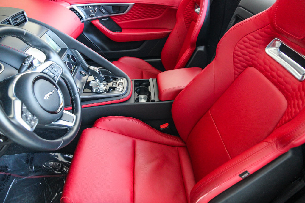 Used 2023 Jaguar F-TYPE R-Dynamic AWD/4WD image 18