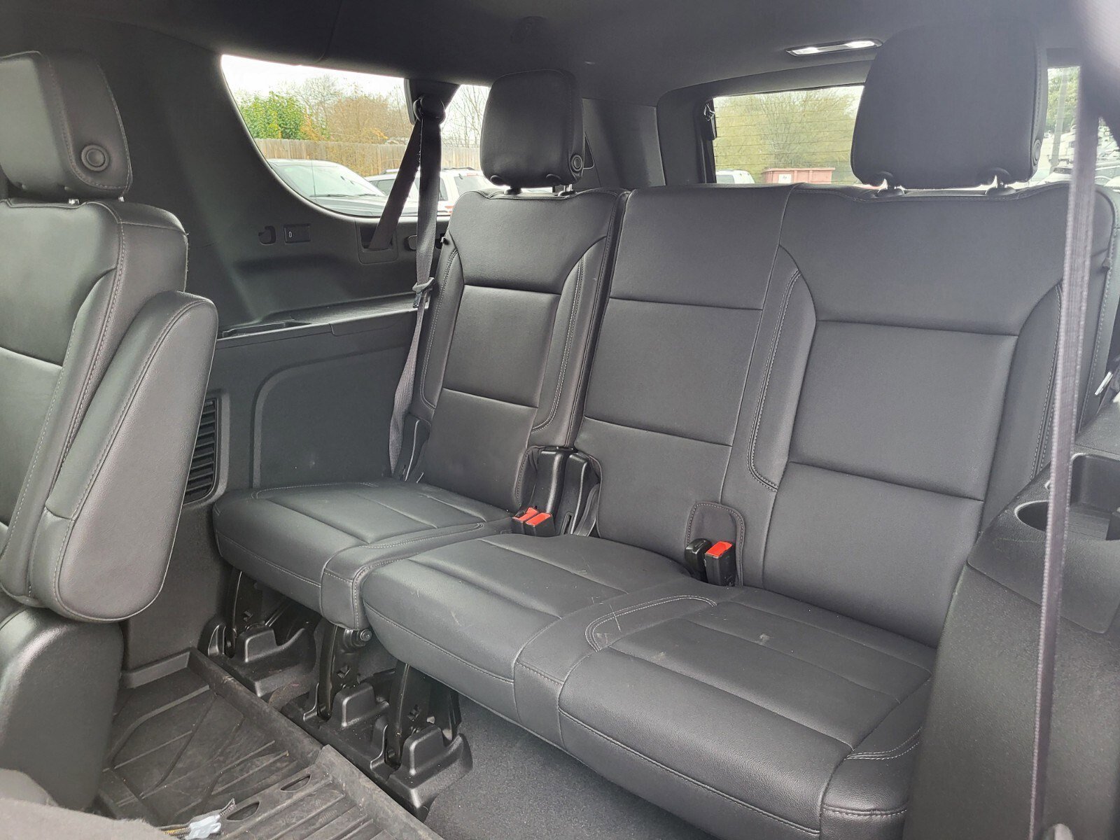 Used 2023 Chevrolet Suburban Z71 w/ Z71 Off-Road Package image 19