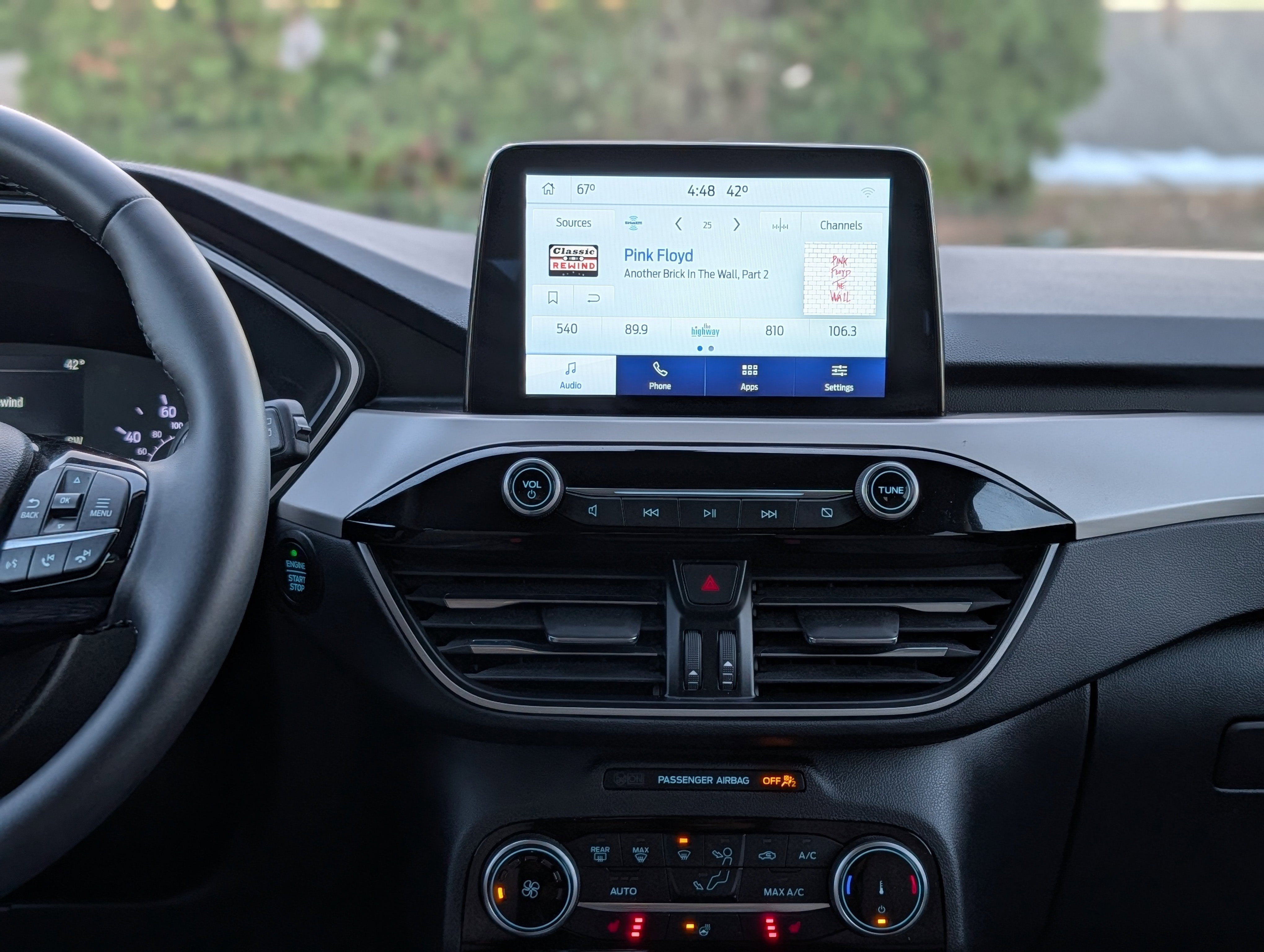 Certified 2022 Ford Escape SE w/ Cold Weather Package image 14