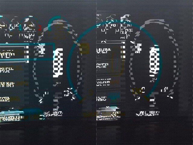 Certified 2021 Ford F150 Lariat w/ Equipment Group 502A High image 22