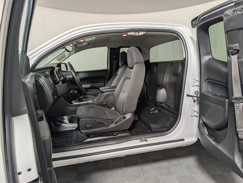 Used 2021 Chevrolet Colorado LT w/ Fleet Safety Package RWD image 12