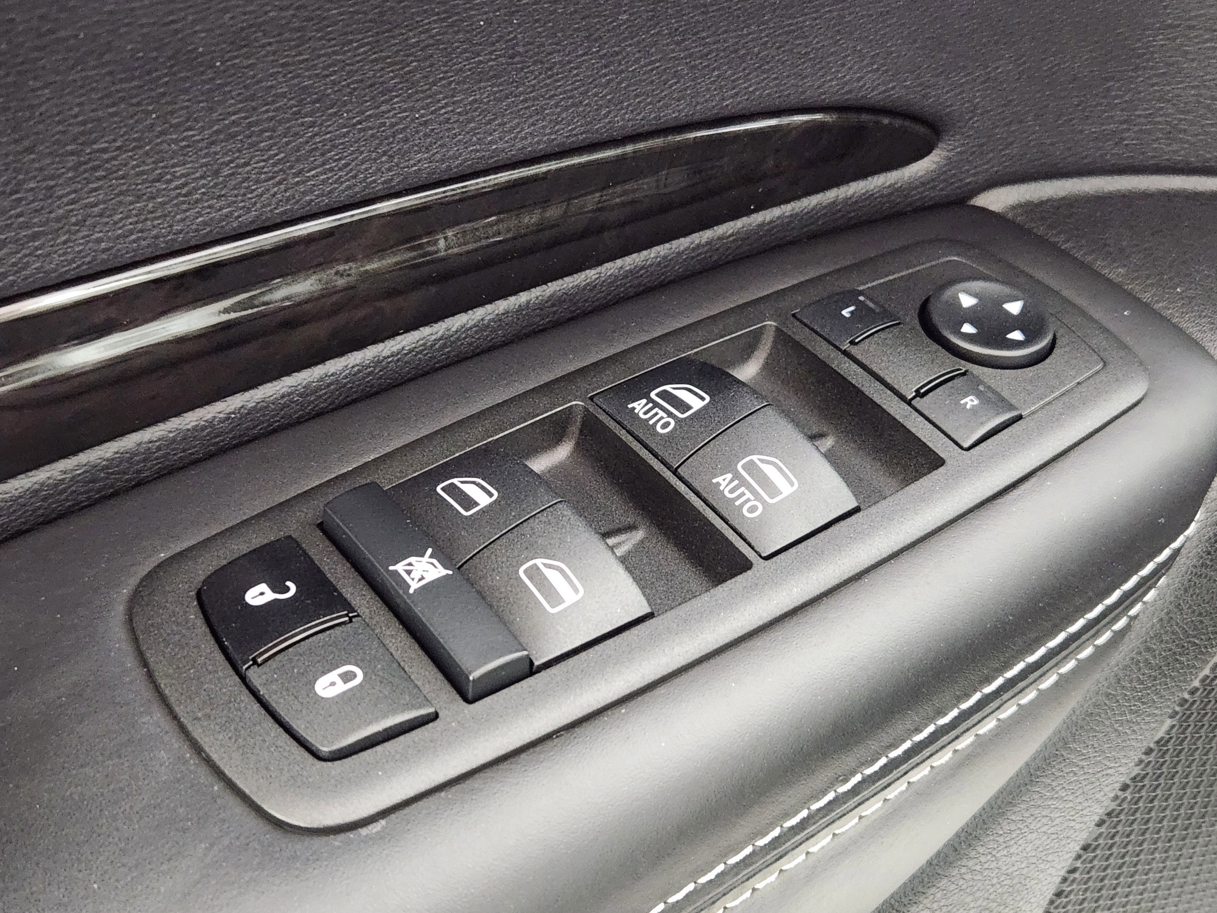 Used 2017 Dodge Durango Citadel image 18