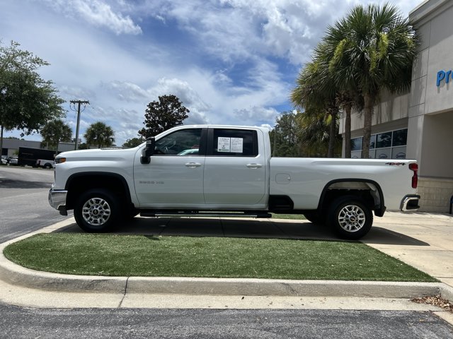 Used 2025 Chevrolet Silverado 2500 LT w/ Convenience Package AWD/4WD image 8