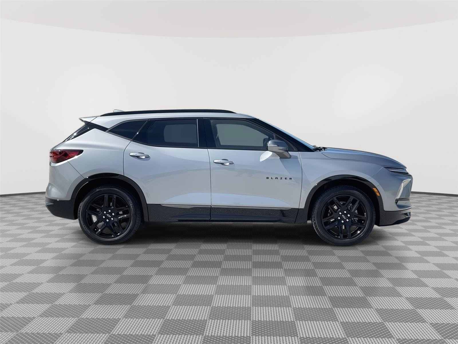 Used 2023 Chevrolet Blazer RS w/ Driver Confidence II Package AWD/4WD image 6