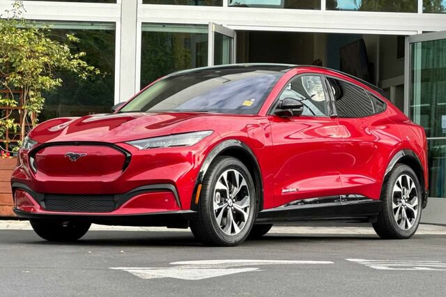 Certified 2023 Ford Mustang Mach-E Premium AWD/4WD image 8