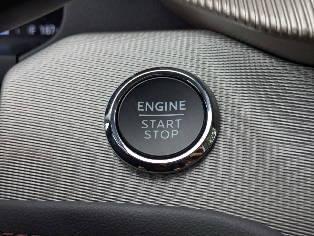 Certified 2026 Ford Explorer Active RWD image 30